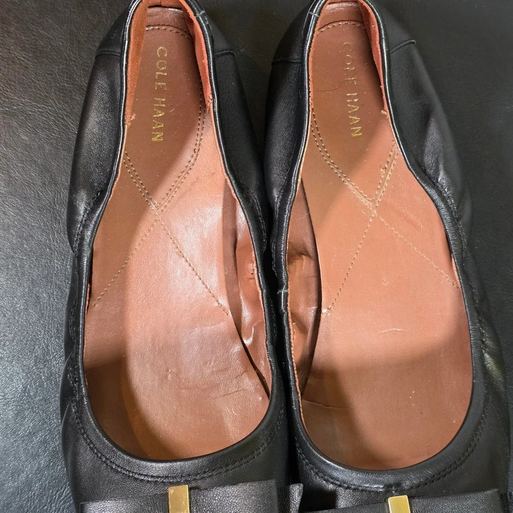 COLE HAAN Women's 11 Black Leather Tali Bow Ballet Flats Patent Cap‎ Toe